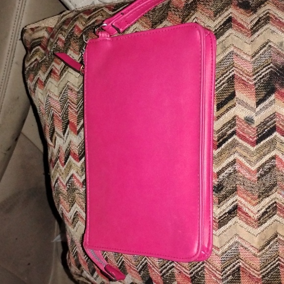 Nine West Vibrant Pink Wristlet Clutch - Picture 3 of 3